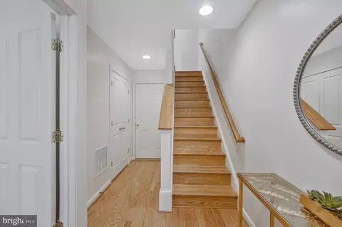 2107 12th Pl NW, Washington, DC 20009 photo 3