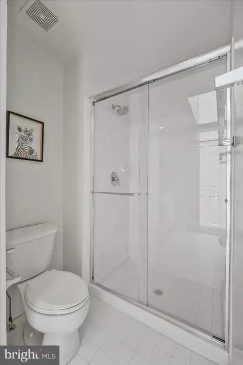 2107 12th Pl NW, Washington, DC 20009 photo 33