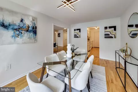 Dining - 2501 Calvert St NW #103, Washington, DC 20008 photo 3 of 3