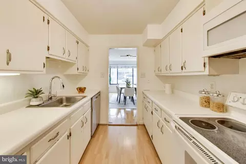 Other - 2501 Calvert St NW #103, Washington, DC 20008 photo 3 of 25