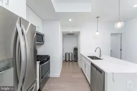 Kitchen - 1019 17th Pl NE #401, Washington, DC 20002 photo 2 of 2