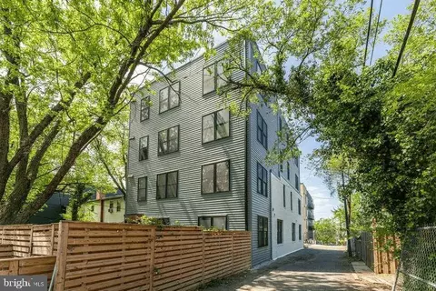 Exterior - 1019 17th Pl NE #401, Washington, DC 20002 photo 2 of 7