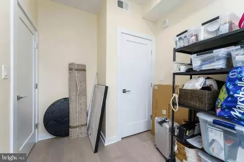 Entry Way - 1019 17th Pl NE #401, Washington, DC 20002 photo 3 of 5