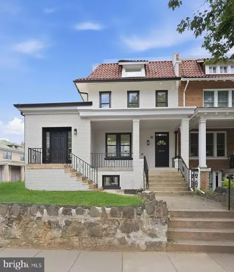3421 Wisconsin Ave NW, Washington, DC 20016