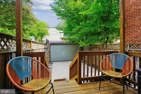 Exterior - 720 L St NE, Washington, DC 20002 photo 2 of 6
