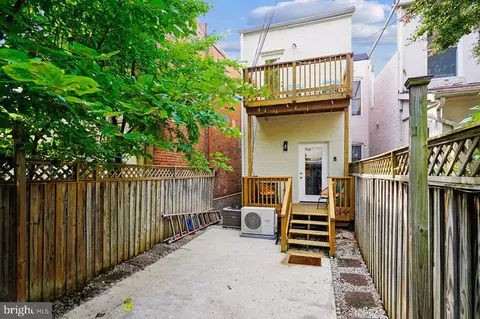 Exterior - 720 L St NE, Washington, DC 20002 photo 6 of 6