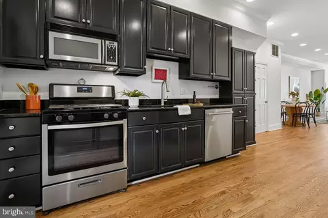 Kitchen - 720 L St NE, Washington, DC 20002 photo 2 of 3
