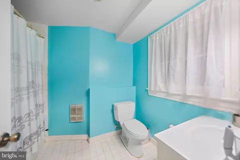 Bath - 2134 R St NW, Washington, DC 20008 photo 6 of 6