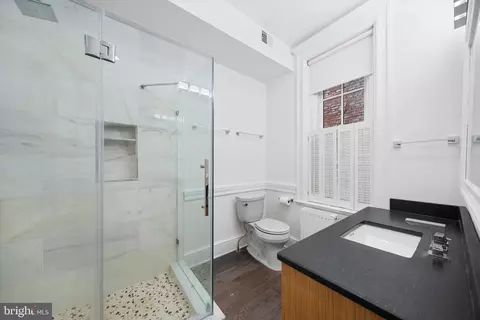 Bath - 2134 R St NW, Washington, DC 20008 photo 2 of 6