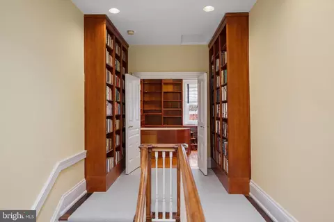 Entry Way - 2134 R St NW, Washington, DC 20008 photo 5 of 7