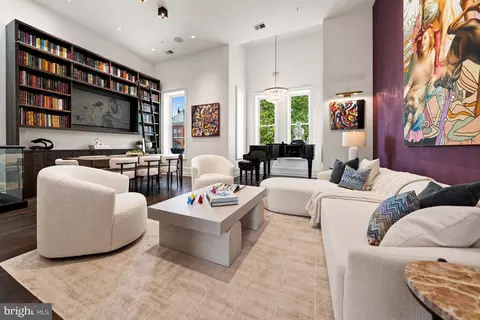 1516 Q St NW #3, Washington, DC 20009