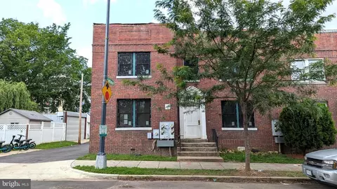 414 18th St NE, Washington, DC 20002