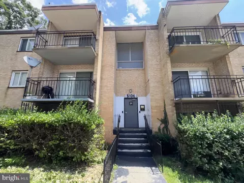 5106 F St SE #10, Washington, DC 20019