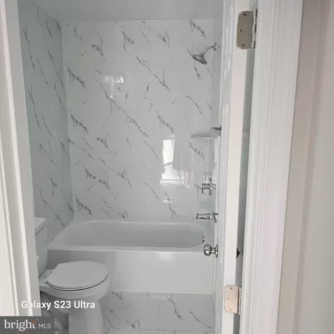 Bath - 128 53rd St SE, Washington, DC 20019 photo 5 of 10