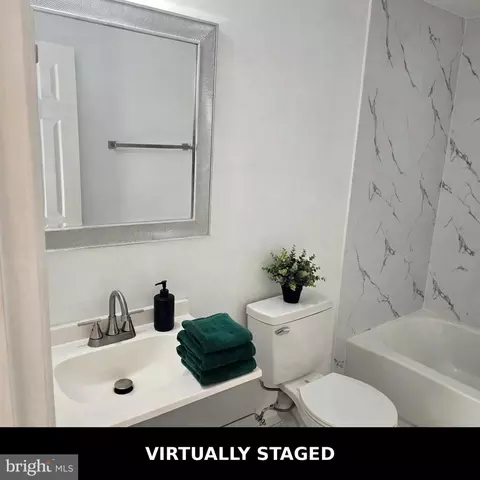 Bath - 128 53rd St SE, Washington, DC 20019 photo 4 of 10
