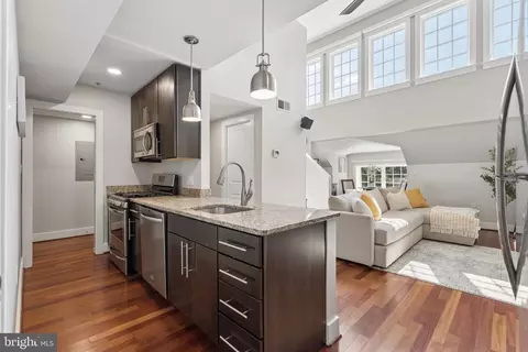 5233 Connecticut Ave NW #301, Washington, DC 20015