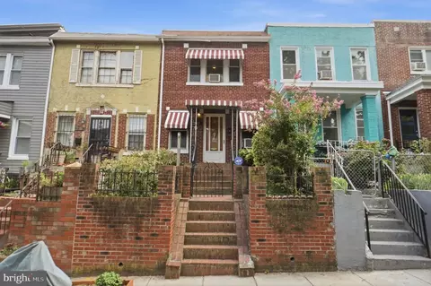 Exterior - 233 Cromwell Ter NE, Washington, DC 20002 photo 1 of 2