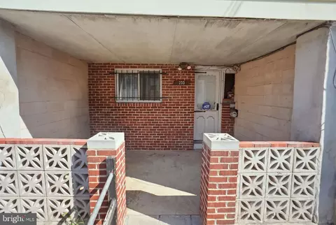 Exterior - 233 Cromwell Ter NE, Washington, DC 20002 photo 2 of 2