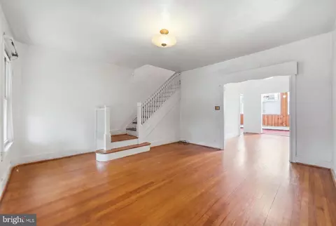 Living - 233 Cromwell Ter NE, Washington, DC 20002 photo 2 of 3