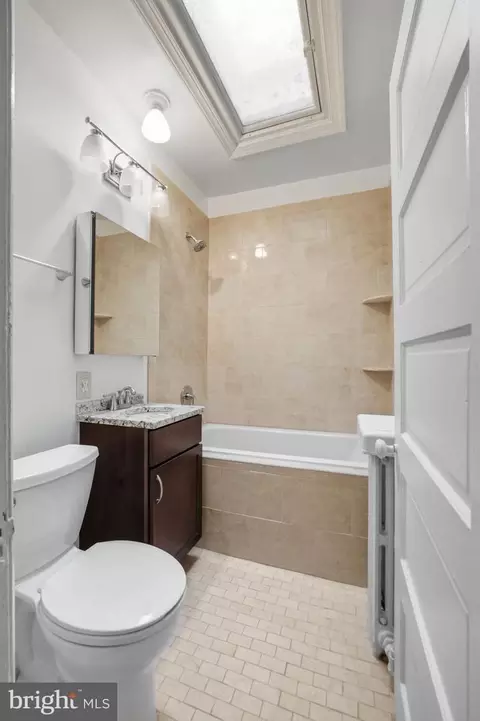 Bath - 233 Cromwell Ter NE, Washington, DC 20002 photo 2 of 2