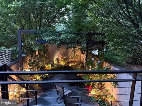 Exterior - 3609 R St NW, Washington, DC 20007 photo 6 of 6