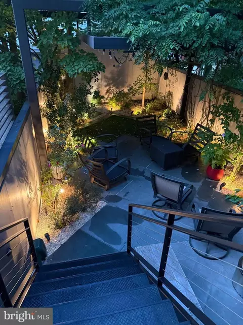 Exterior - 3609 R St NW, Washington, DC 20007 photo 5 of 6