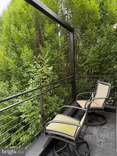 Exterior - 3609 R St NW, Washington, DC 20007 photo 2 of 6