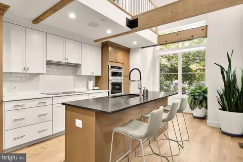Kitchen - 1007 O St NW, Washington, DC 20001 photo 2 of 3