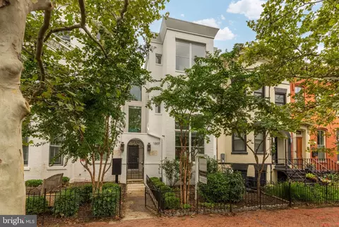 Exterior - 1007 O St NW, Washington, DC 20001 photo 2 of 9