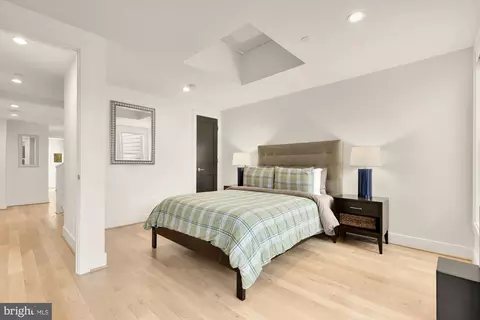 Bedroom - 1007 O St NW, Washington, DC 20001 photo 5 of 7