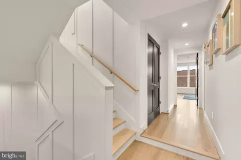 Entry Way - 1007 O St NW, Washington, DC 20001 photo 5 of 7