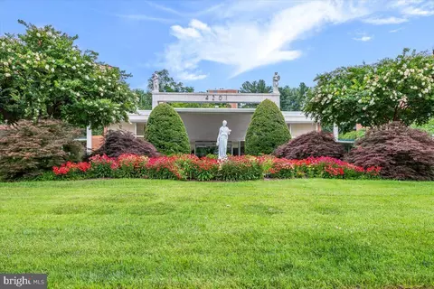 4201 Cathedral Ave NW #406W, Washington, DC 20016