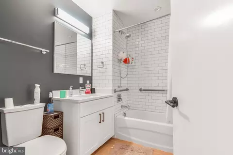Bath - 1016 17th Pl NE #102, Washington, DC 20002 photo 1 of 1