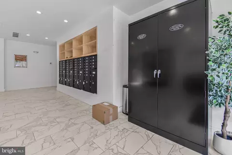 Entry Way - 1016 17th Pl NE #102, Washington, DC 20002 photo 3 of 3