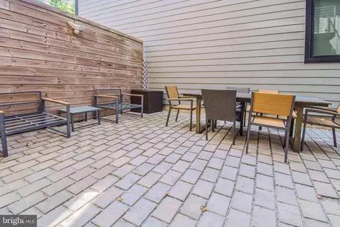 Exterior - 1016 17th Pl NE #102, Washington, DC 20002 photo 1 of 1
