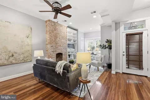 Living - 624 9th St NE, Washington, DC 20002 photo 1 of 3