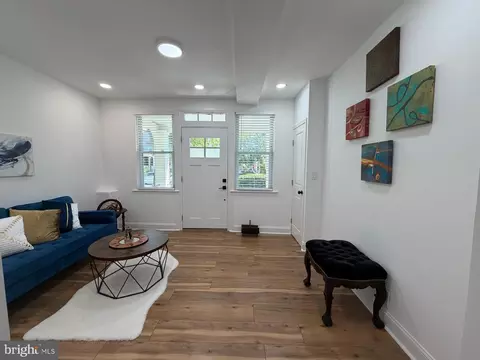 Entry Way - 1820 L St NE, Washington, DC 20002 photo 3 of 4