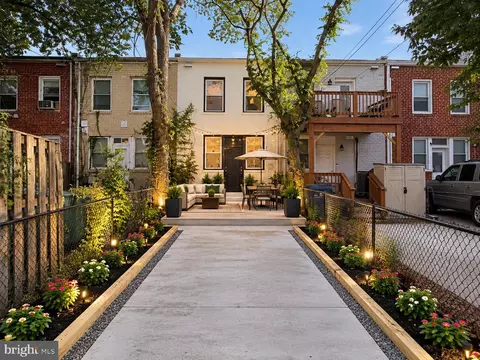 Exterior - 1820 L St NE, Washington, DC 20002 photo 2 of 4