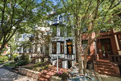 1933 Calvert St NW, Washington, DC 20009