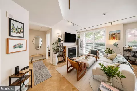 1300 13th St NW #102, Washington, DC 20005