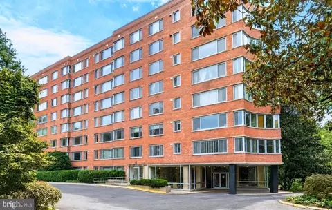 4200 Cathedral Ave NW #1009, Washington, DC 20016