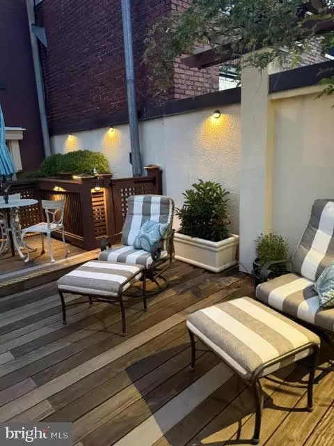 Exterior - 1707 S Street St NW #B, Washington, DC 20009 photo 11 of 11