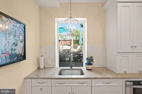 Kitchen - 1707 S Street St NW #B, Washington, DC 20009 photo 5 of 10