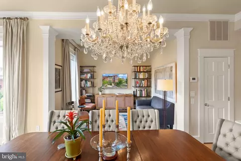 Dining - 1707 S Street St NW #B, Washington, DC 20009 photo 6 of 7