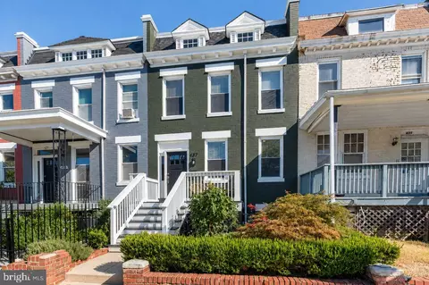 437 Kenyon St NW, Washington, DC 20010