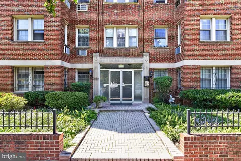 3028 Wisconsin Ave NW #105, Washington, DC 20016
