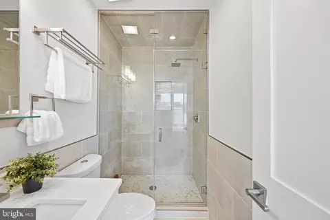 Bath - 115 U St NE #2, Washington, DC 20002 photo 3 of 5