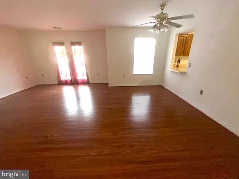 Living - 3708 Franklin D Roosevelt NE #B, Washington, DC 20019 photo 1 of 4