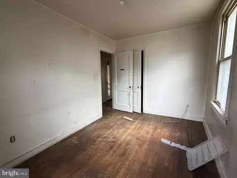 Bedroom - 2029 E Ne NE, Washington, DC 20002 photo 4 of 4