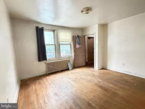 Living - 2029 E Ne NE, Washington, DC 20002 photo 1 of 3